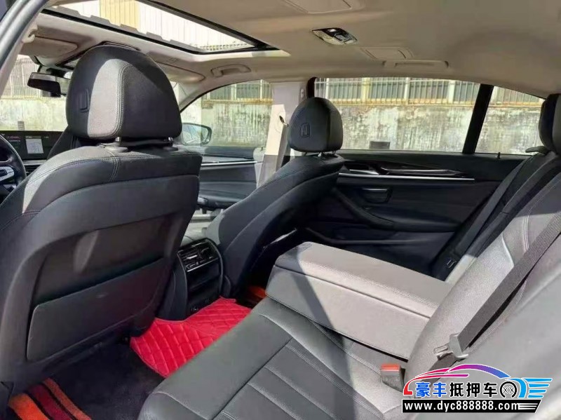 18年宝马5系轿车抵押车出售