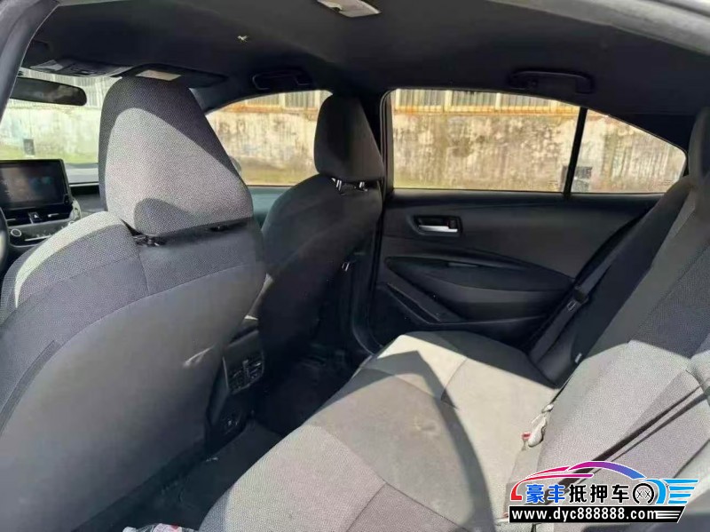 23年丰田雷凌轿车抵押车出售