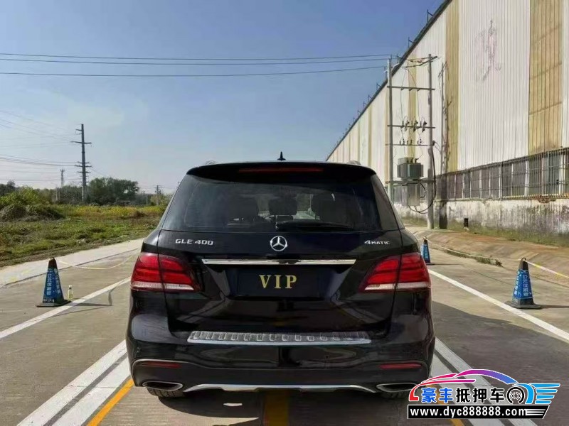 17年奔驰GLE轿车抵押车出售