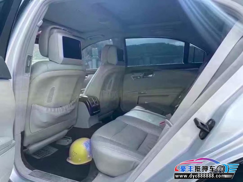 10年奔驰S轿车抵押车出售