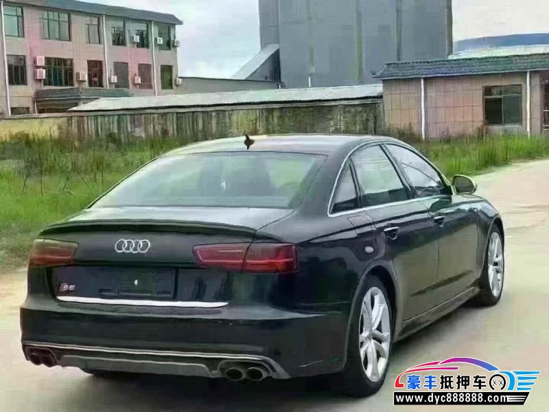 18年奥迪S6轿车抵押车出售