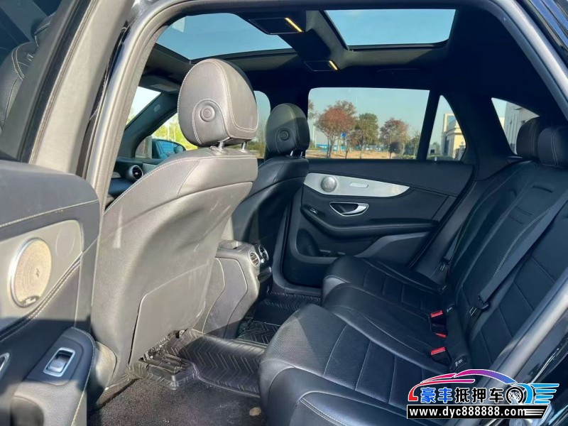 20年奔驰GLC轿车抵押车出售