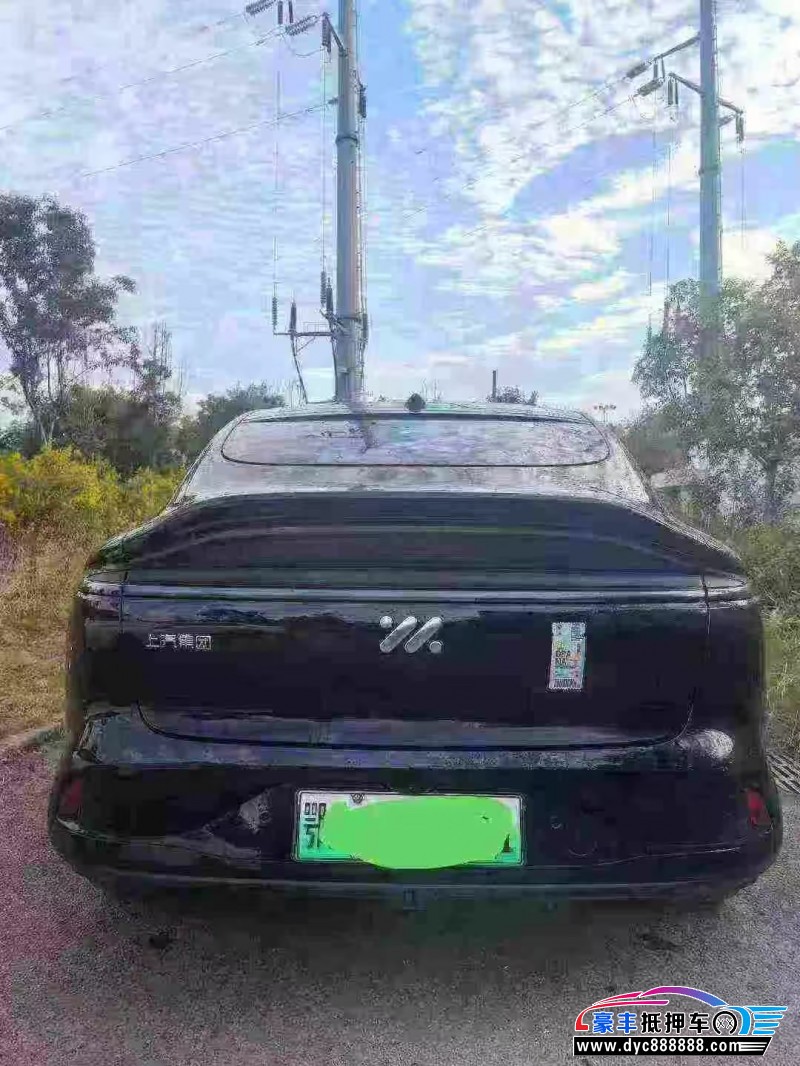 24年智己LS6轿车抵押车出售