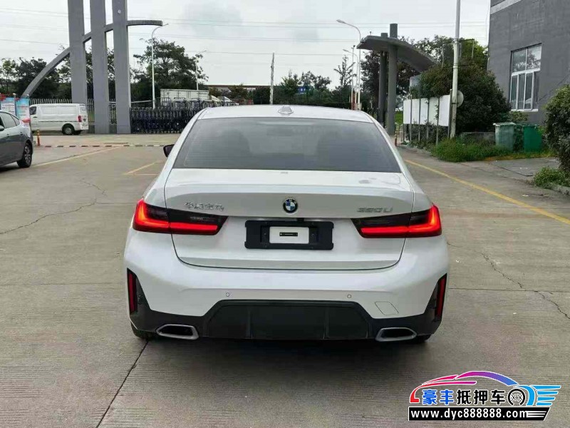 23年宝马3系轿车抵押车出售