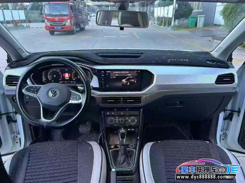 21年大众探影轿车抵押车出售
