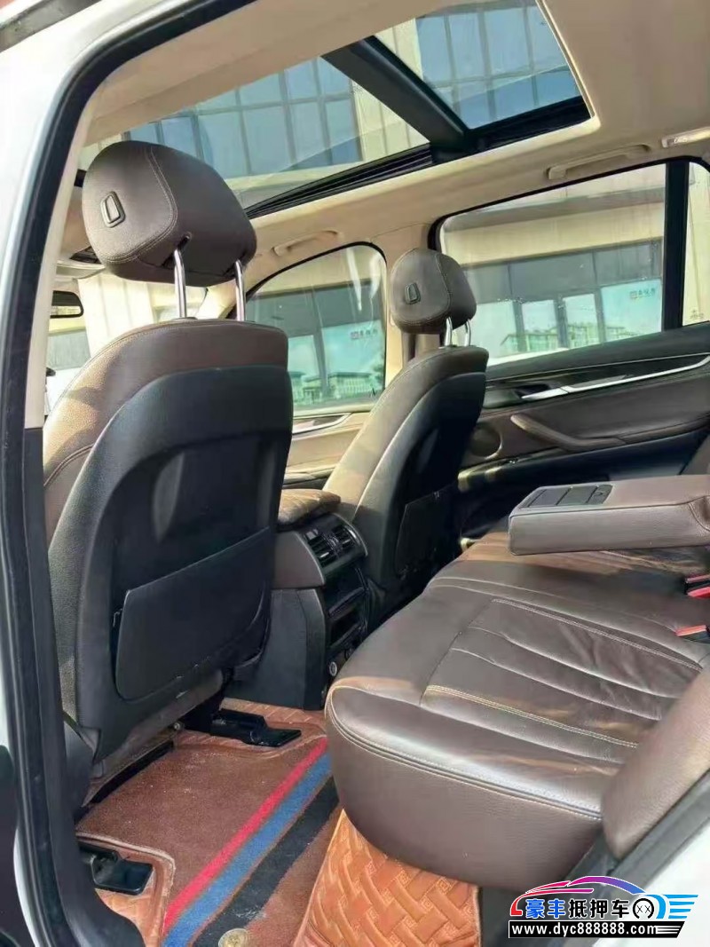 17年宝马X5轿车抵押车出售