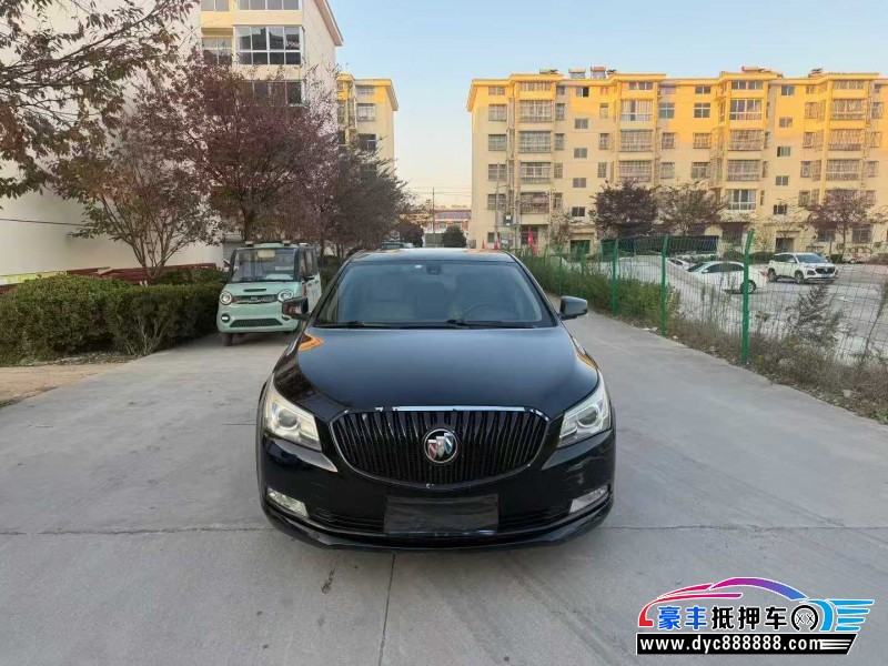 抵押车出售15年别克君越轿车