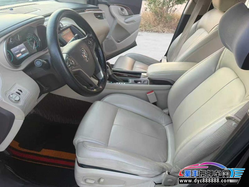 15年别克君越轿车抵押车出售