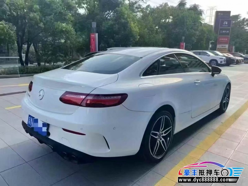 18年奔驰E轿车抵押车出售