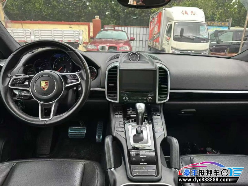 18年保时捷卡宴SUV抵押车出售