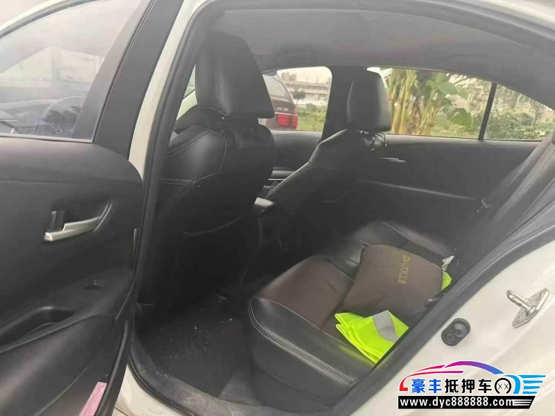 22年丰田卡罗拉轿车抵押车出售