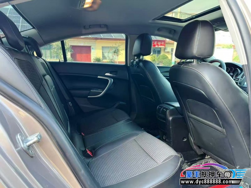 16年别克君威轿车抵押车出售