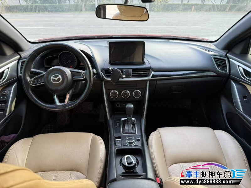 17年马自达CX-4轿车抵押车出售