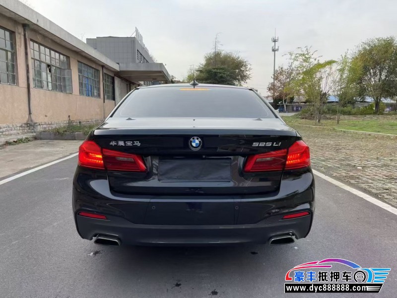 18年宝马5系轿车抵押车出售