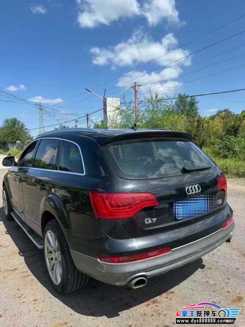 14年奥迪Q7轿车抵押车出售