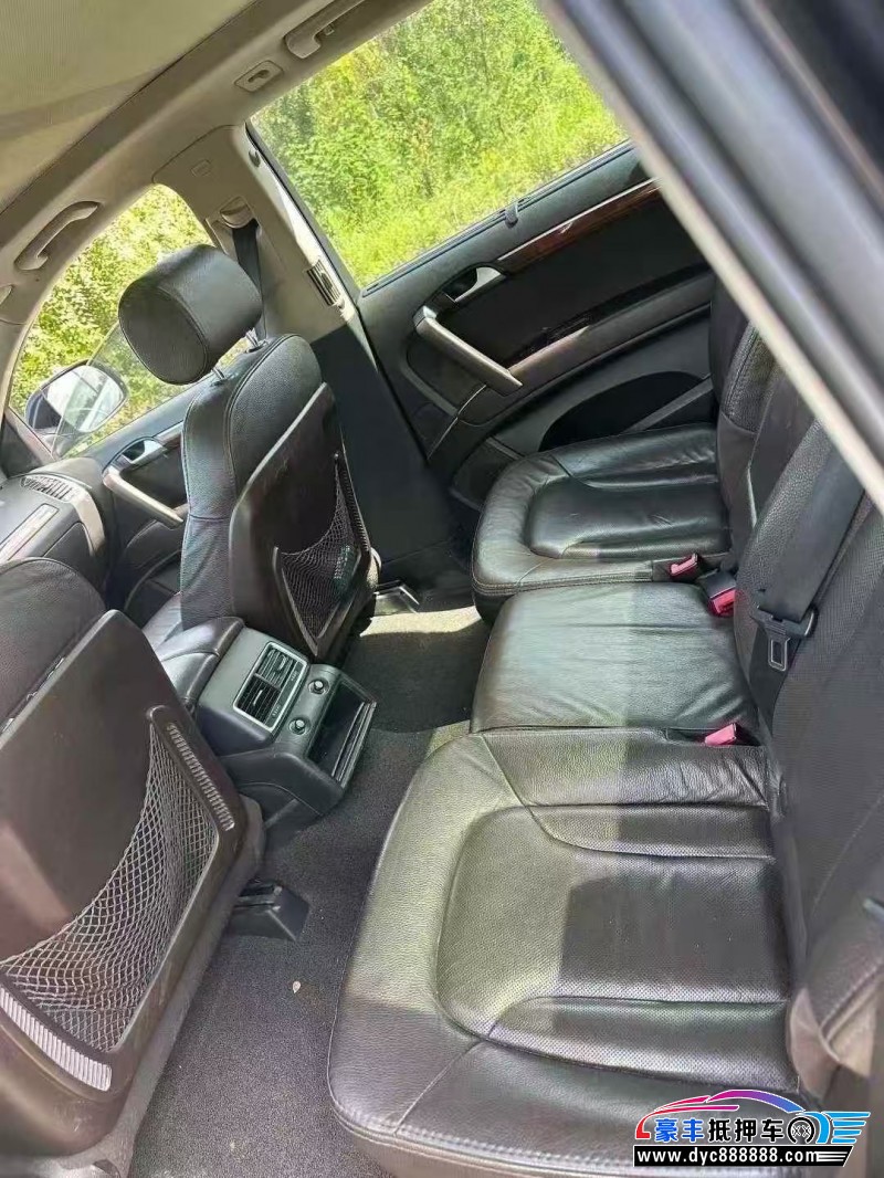 14年奥迪Q7轿车抵押车出售