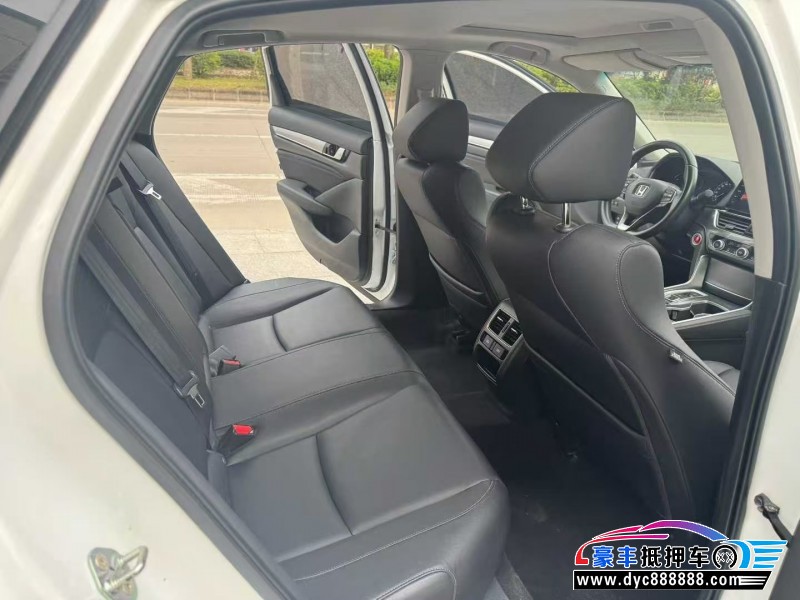 22年本田雅阁轿车抵押车出售