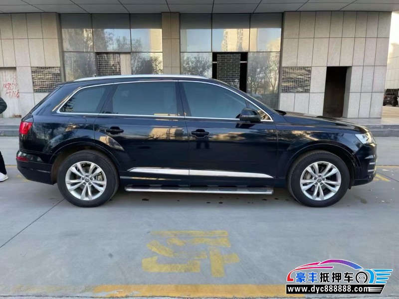 16年奥迪Q7轿车抵押车出售