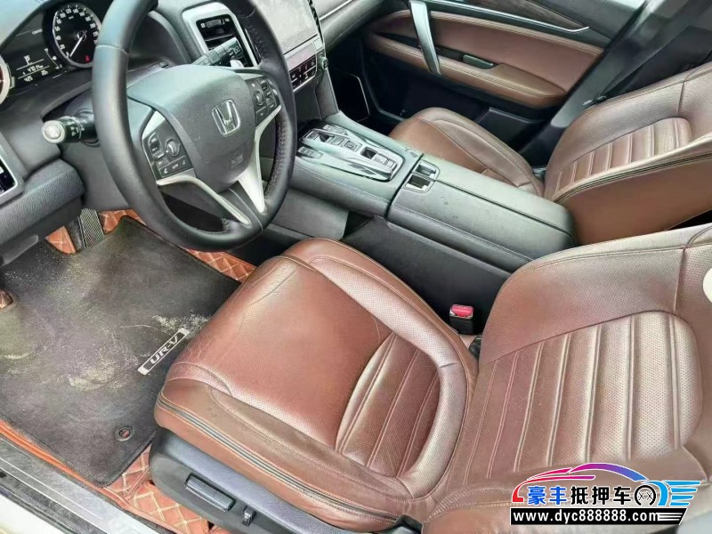 17年本田UR-V轿车抵押车出售