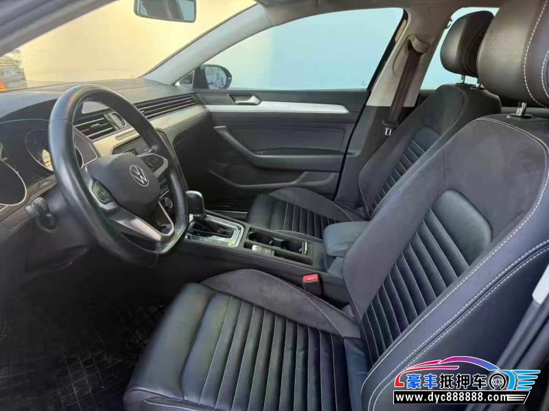 21年大众迈腾轿车抵押车出售