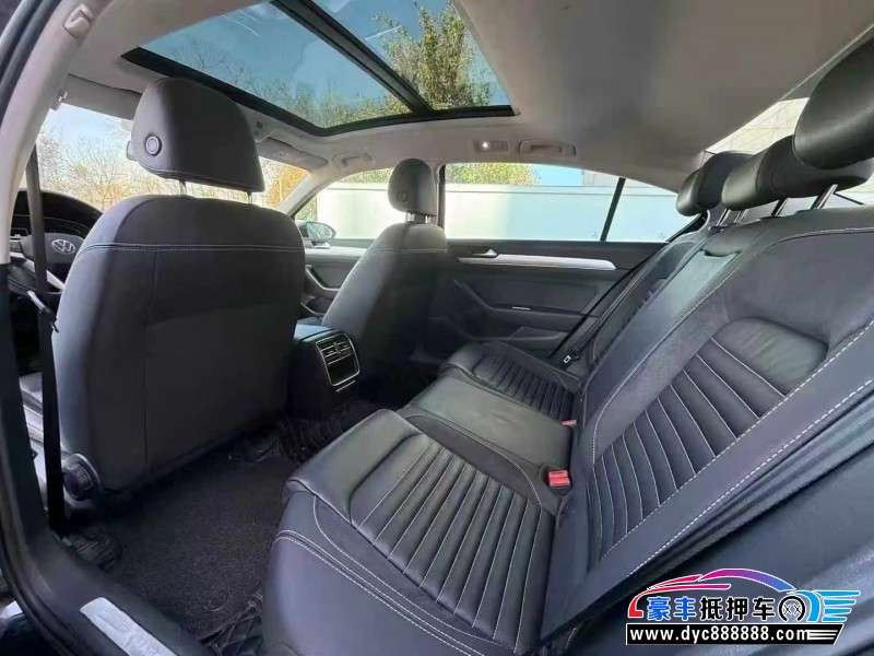 21年大众迈腾轿车抵押车出售