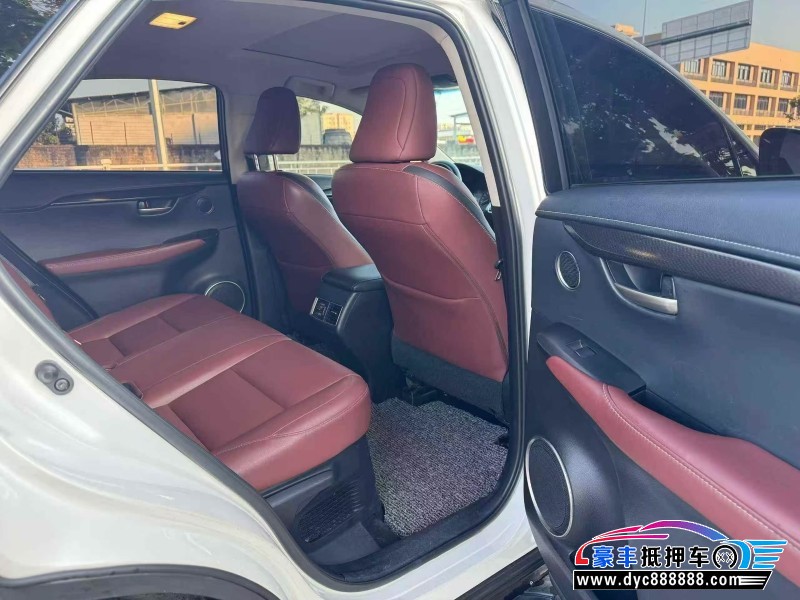 15年雷克萨斯NX轿车抵押车出售