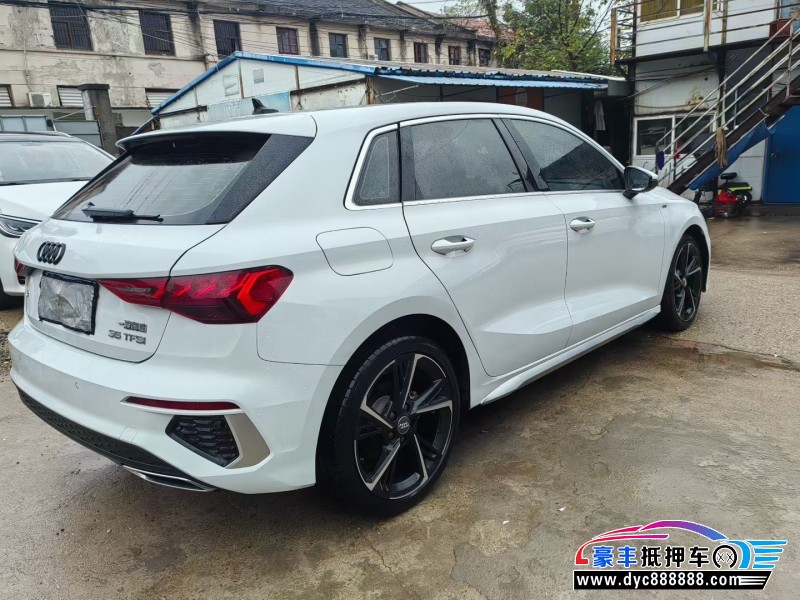 21年奥迪A3轿车抵押车出售