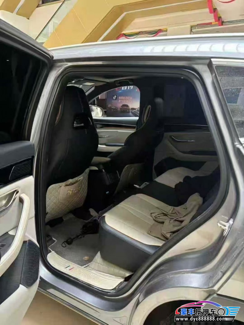 24年比亚迪宋轿车抵押车出售