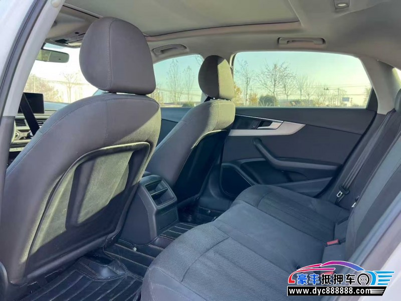 18年奥迪A4L轿车抵押车出售