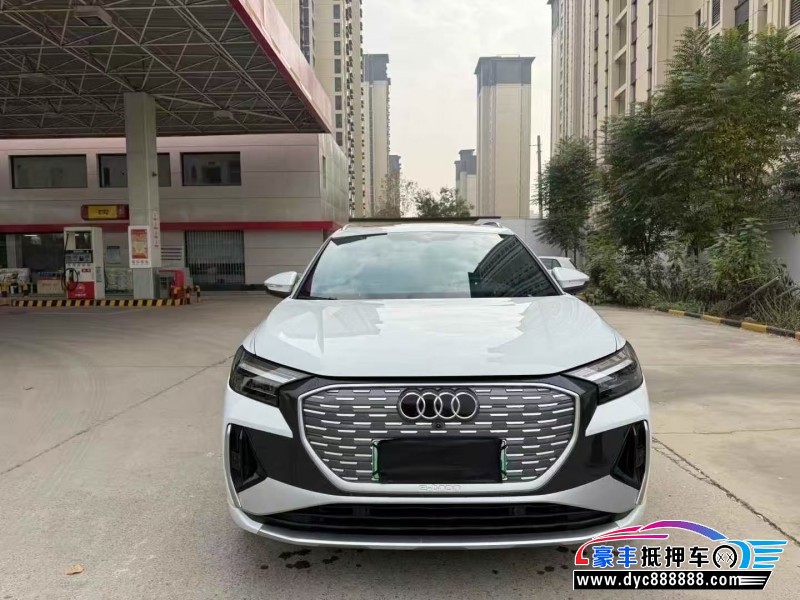 抵押车出售24年奥迪Q4轿车