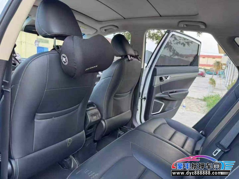 18年吉利帝豪GS轿车抵押车出售