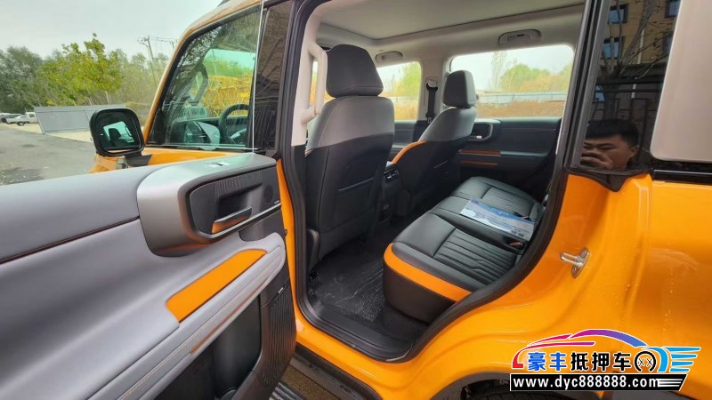 25年北京BJ40轿车抵押车出售