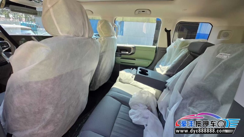 25年北京BJ40轿车抵押车出售