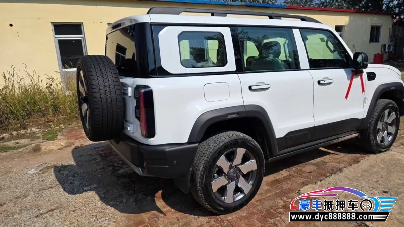 25年北京BJ40轿车抵押车出售