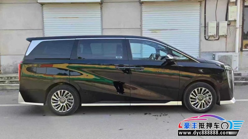 25年传祺M8轿车抵押车出售