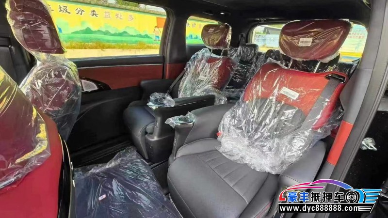 25年传祺M8轿车抵押车出售