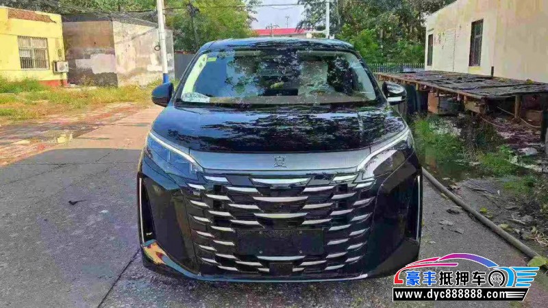 25年比亚迪夏轿车抵押车出售