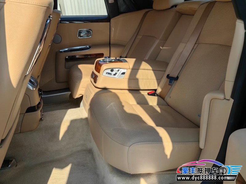 13年劳斯莱斯古斯特轿车抵押车出售