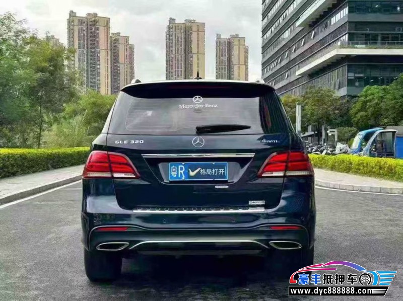 17年奔驰GLE轿车抵押车出售