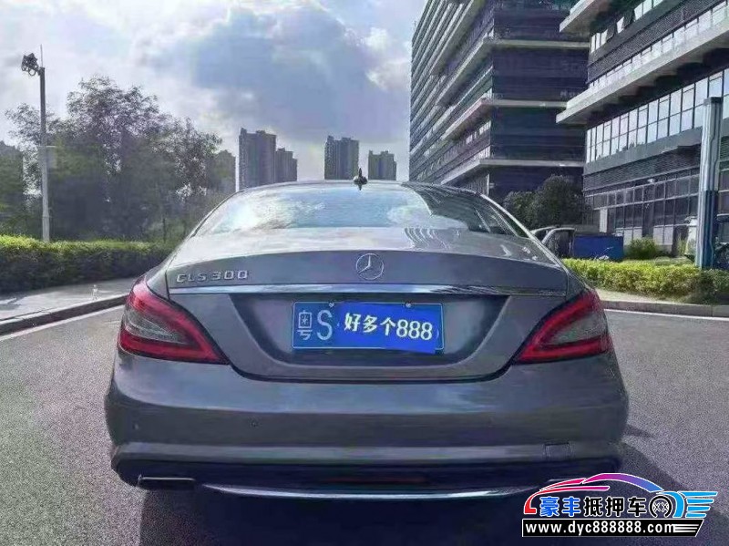 14年奔驰CLS轿车抵押车出售