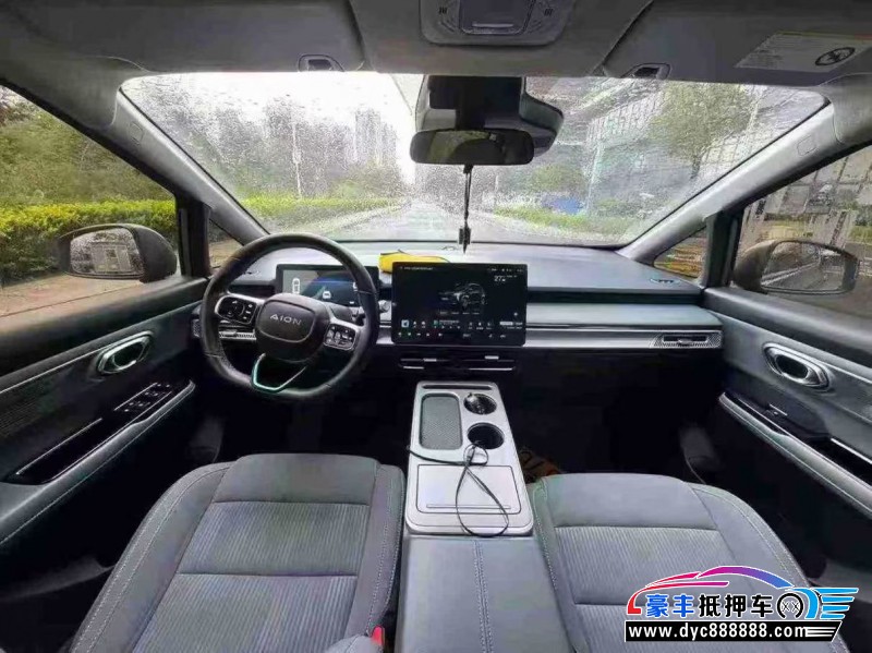 24年埃安Y70轿车抵押车出售