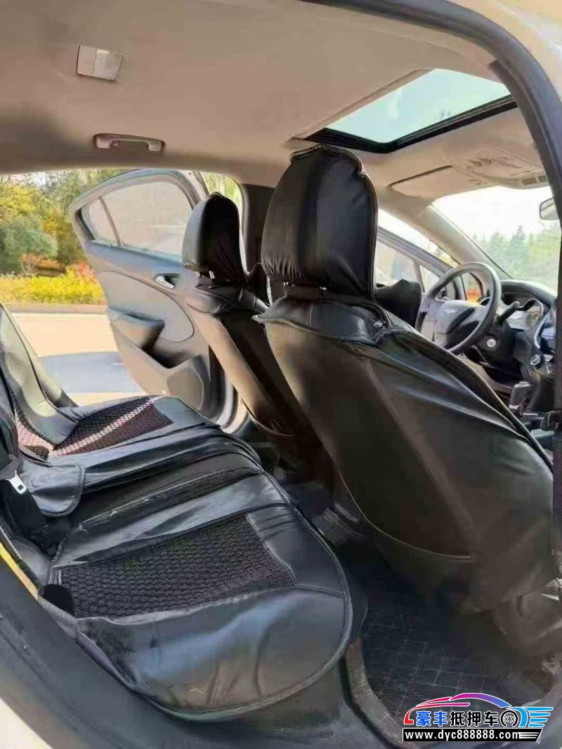 17年雪佛兰科鲁兹轿车抵押车出售