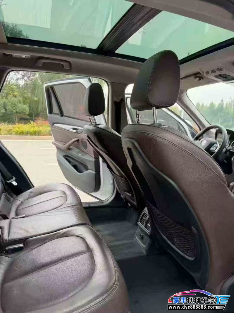 17年宝马X1轿车抵押车出售