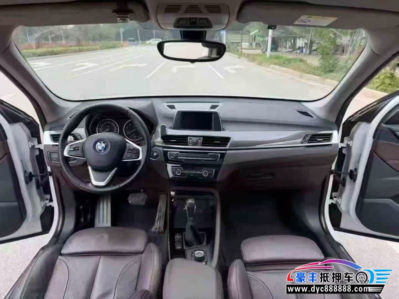 17年宝马X1轿车抵押车出售