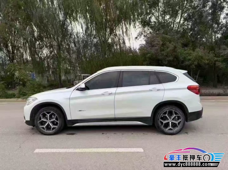 17年宝马X1轿车抵押车出售