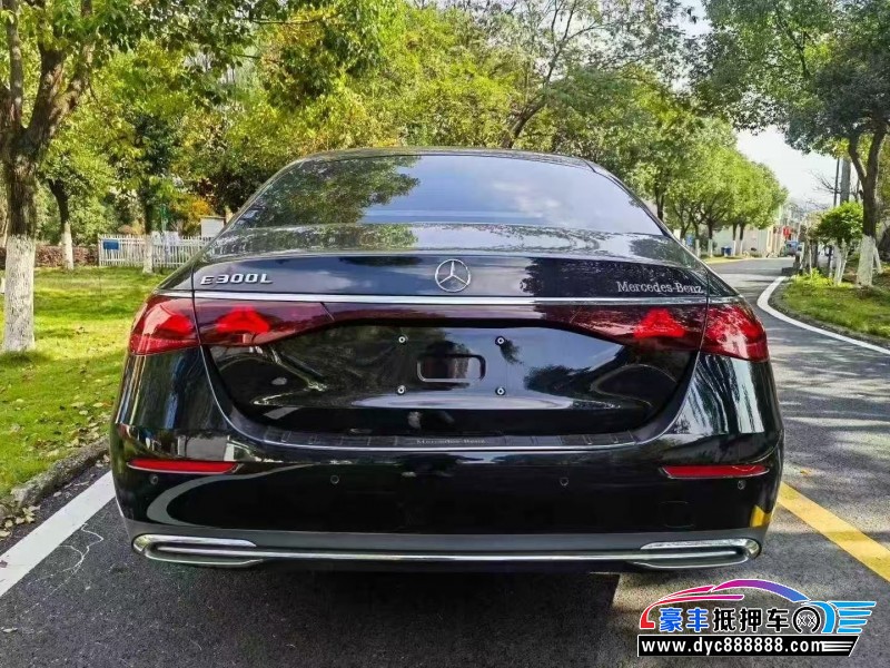 24年奔驰E轿车抵押车出售