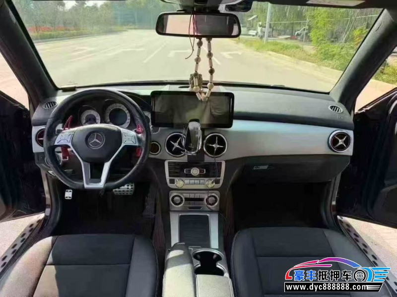 15年奔驰GLK轿车抵押车出售