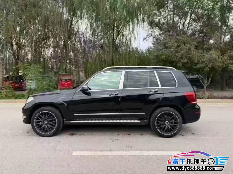 15年奔驰GLK轿车抵押车出售