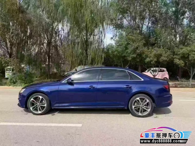 19年奥迪A4轿车抵押车出售