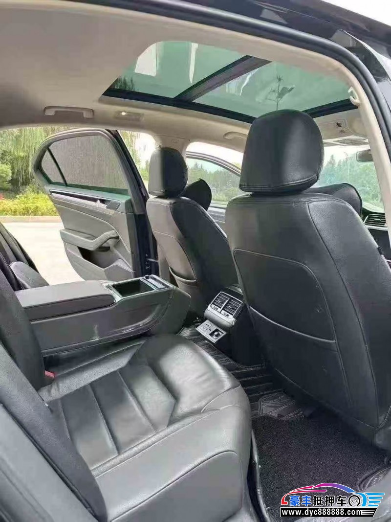 20年大众辉昂轿车抵押车出售